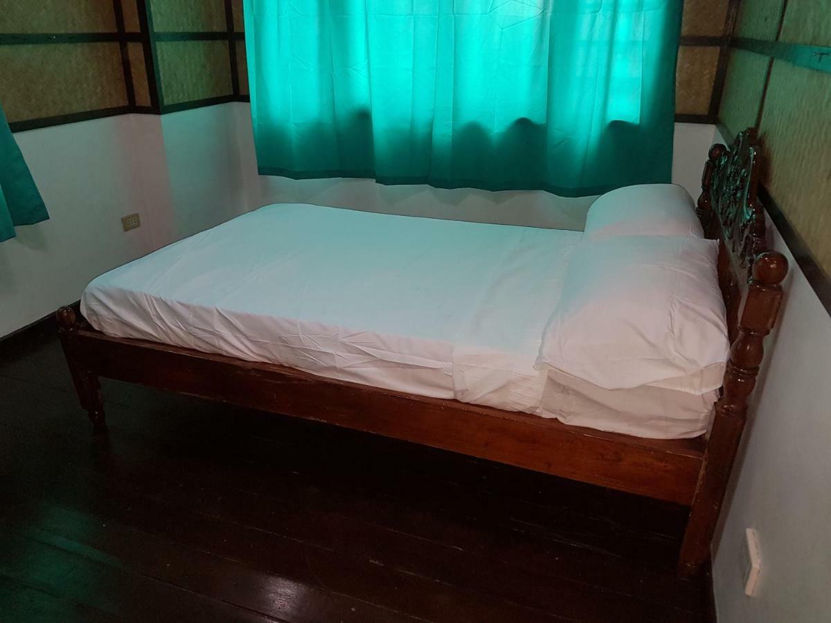 Joyful Island Hostel Lapu-Lapu City Exterior photo