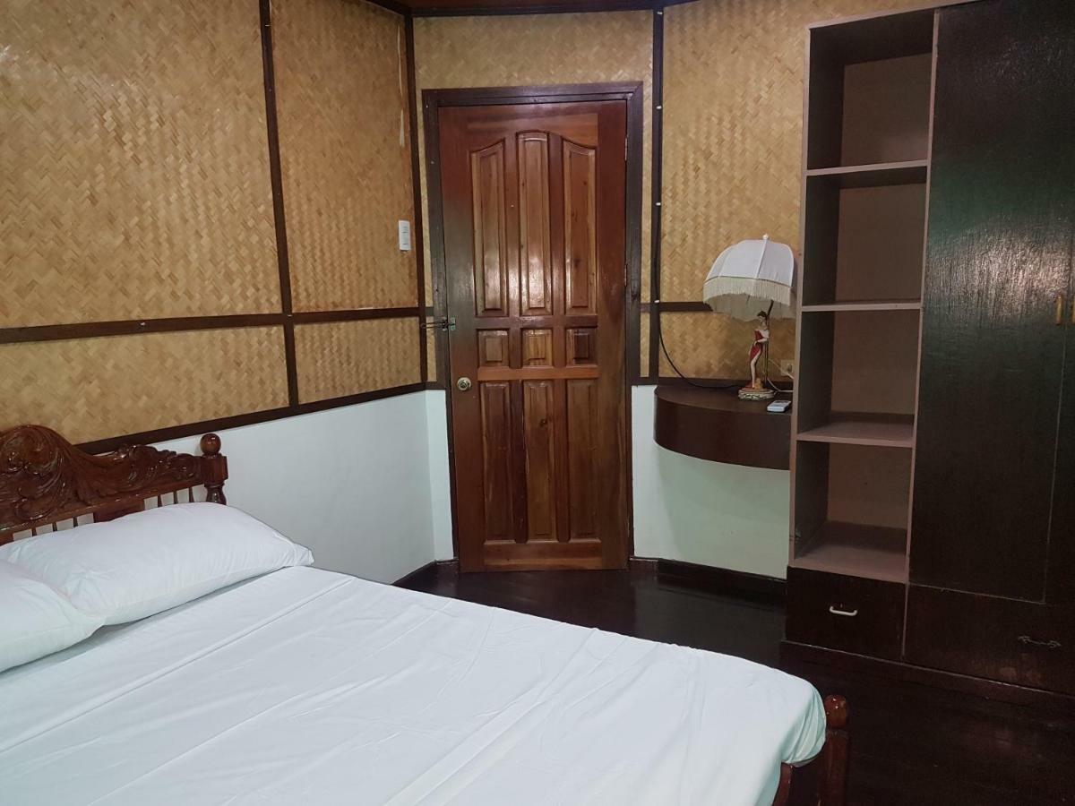 Joyful Island Hostel Lapu-Lapu City Exterior photo