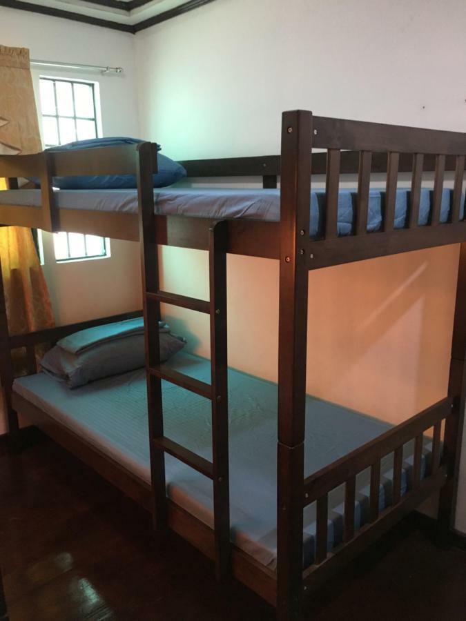 Joyful Island Hostel Lapu-Lapu City Exterior photo